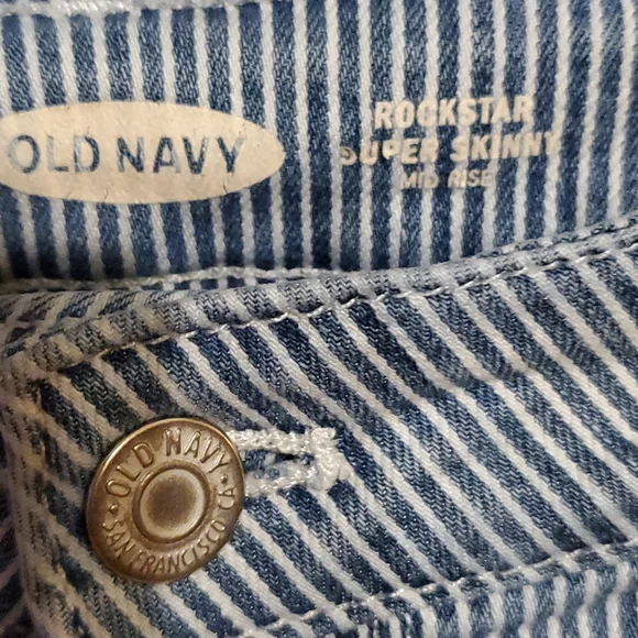 Old Navy jeans Rockstar Button up size 14 - Picture 3 of 4